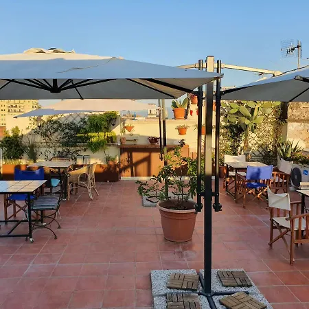 The Spanish Palace, Suites, Rooms, & Terraces ベッド・アンド・ブレックファスト
