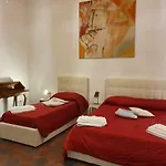 The Spanish Palace, Suites, Rooms, & Terraces 4* Nápoly