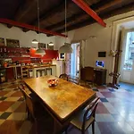 The Spanish Palace, Suites, Rooms, & Terraces Panzió 4*