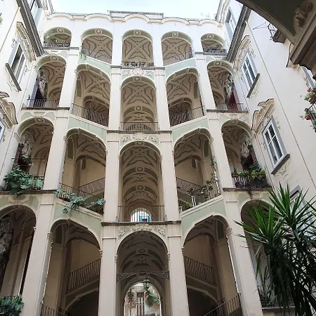 The Spanish Palace, Suites, Rooms, & Terraces 4*