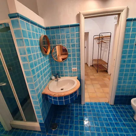 The Spanish Palace, Suites, Rooms, & Terraces Neapel