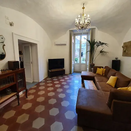 The Spanish Palace, Suites, Rooms, & Terraces 4*