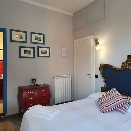 Bed & Breakfast The Spanish Palace, Suites, Rooms, & Terraces 4*