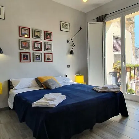 Bed & Breakfast The Spanish Palace, Suites, Rooms, & Terraces 4*