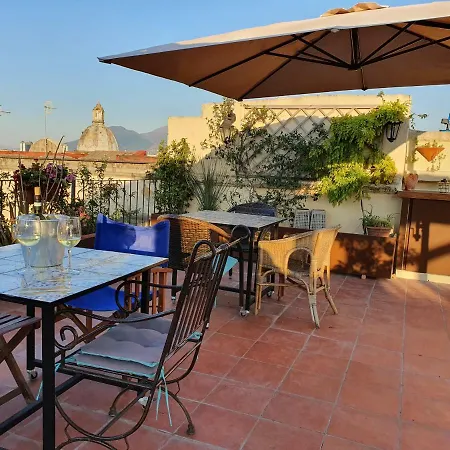The Spanish Palace, Suites, Rooms, & Terraces 4*