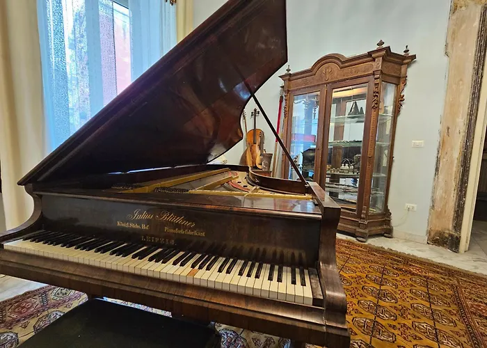 The Spanish Palace, Suites, Rooms, & Terraces Отель типа 