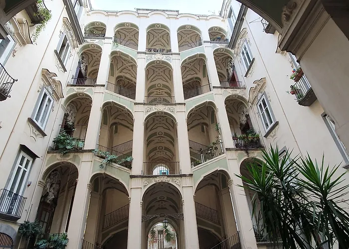 The Spanish Palace, Suites, Rooms, & Terraces 4*