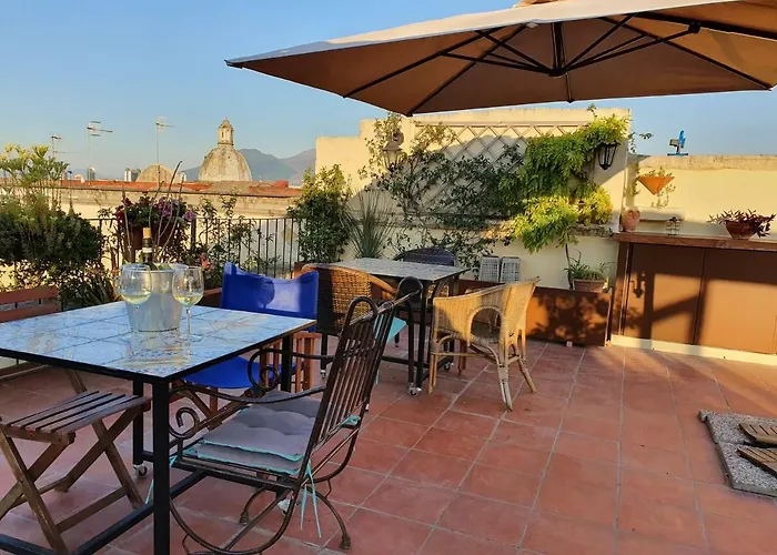 The Spanish Palace, Suites, Rooms, & Terraces 4*